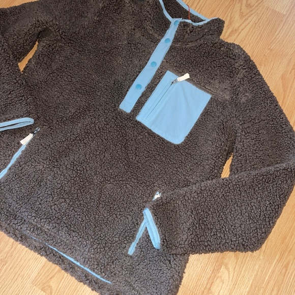 NWT Women’s Orvis Gray and Blue Sherpa Quarter Snap Up Pullover Size Large - Picture 2 of 5